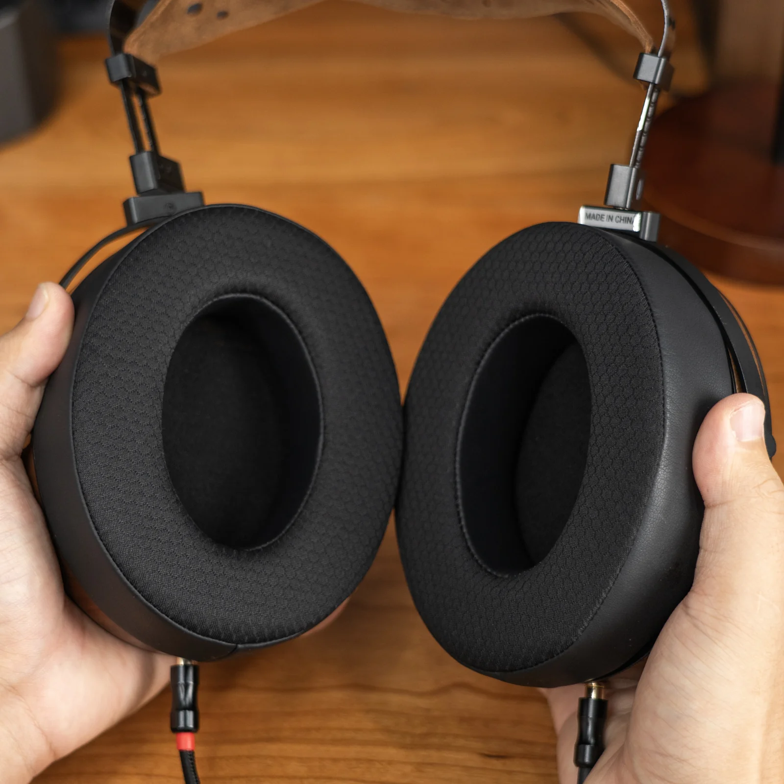 i5 Replacement Earpads(no ventilation holes) for i5 Planar Magnetic Headphones - Image 4