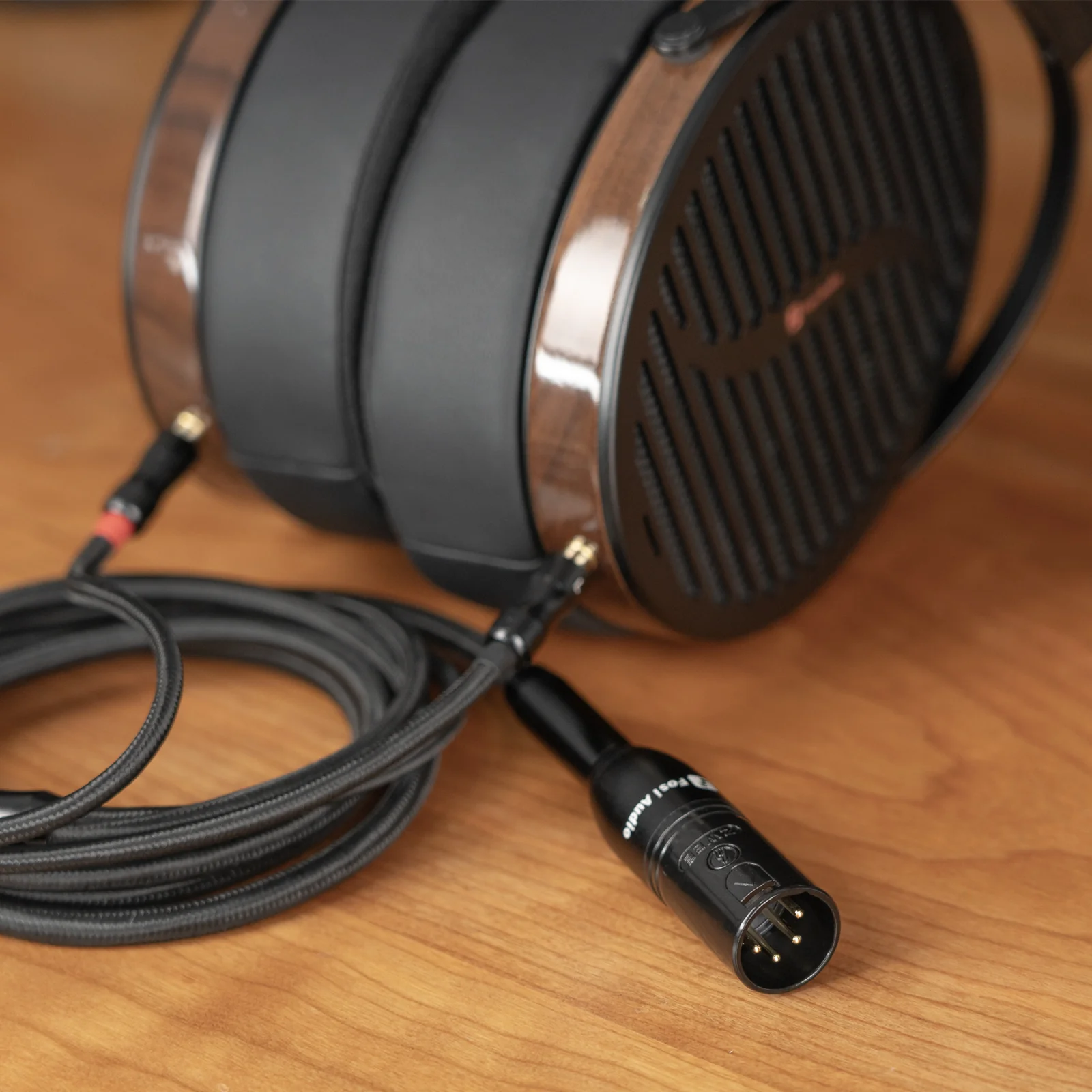 XLR Adaptor for i5 Planar Magnetic Headphones - Image 4